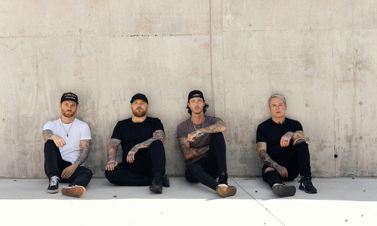 Asking Alexandria Chile Portada 2024